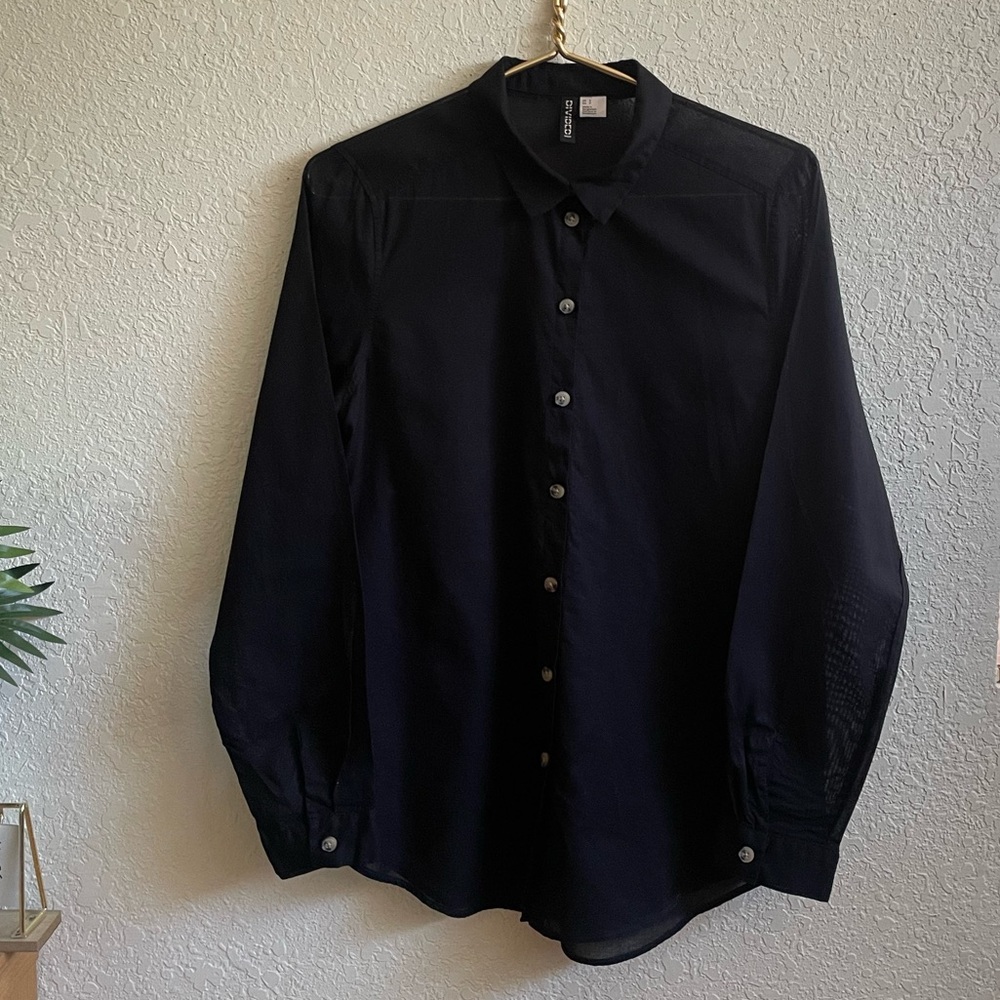 BLACK H&M DIVIDED LONG SLEEVE BOTTON UP 100% COTTON